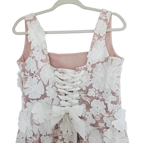 HELSI White & Tan Belen Floral Applique Cocktail Fit & Flare Mini Dress Sz Large - Picture 6 of 10